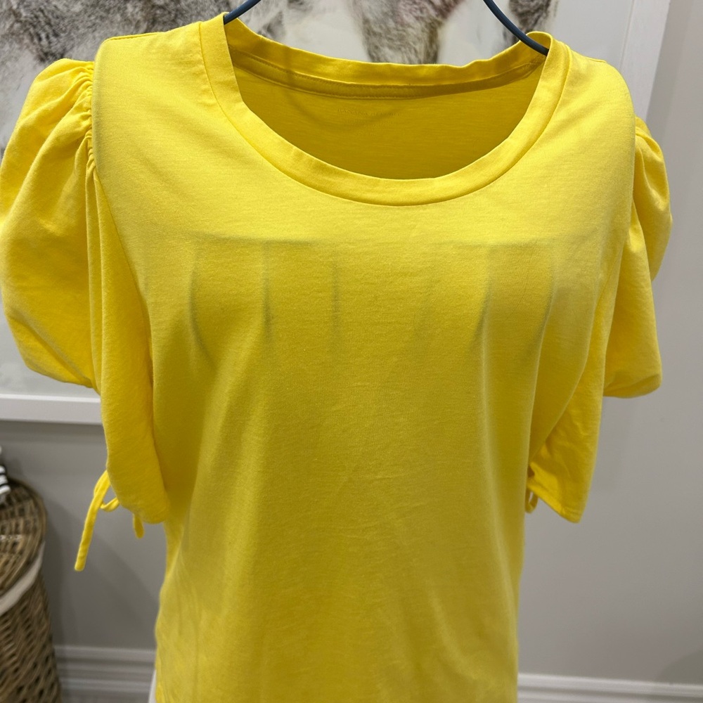 Yellow Banana Republic Supima Cotton puff sleeve tee XS